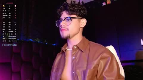 Snapshot of isaac_saenz chatting on December 14, 2024, 9:45 pm Isaac Saenz. online show from December 14, 2024, 9:45 pm