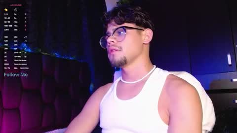 Snapshot of isaac_saenz chatting on December 19, 2024, 2:56 am Isaac Saenz. online show from December 19, 2024, 2:56 am