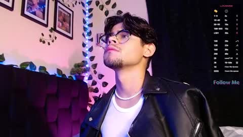 Snapshot of isaac_saenz chatting on February 15, 2025, 11:14 pm Isaac Saenz. online show from February 15, 2025, 11:14 pm