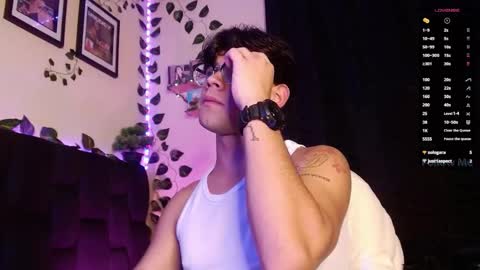 Snapshot of isaac_saenz chatting on February 21, 2025, 1:11 am Isaac Saenz. online show from February 21, 2025, 1:11 am