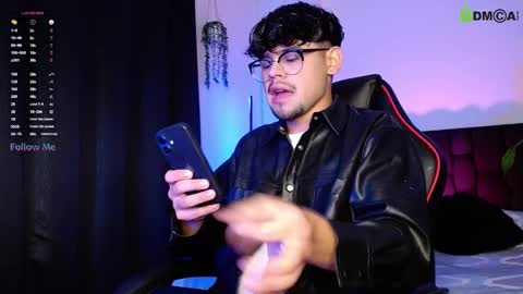 Snapshot of isaac_saenz chatting on October 4, 2025, 12:30 am Isaac Saenz. online show from October 4, 2025, 12:30 am