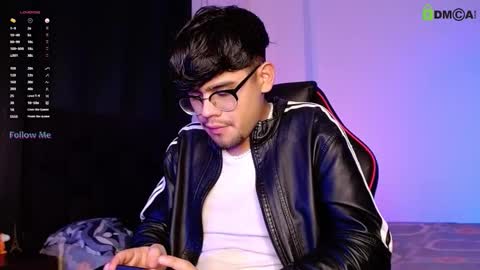 Snapshot of isaac_saenz chatting on November 8, 2025, 1:39 am Isaac Saenz. online show from November 8, 2025, 1:39 am