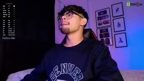 Snapshot of isaac_saenz chatting on November 27, 2025, 12:13 am Isaac Saenz. online show from November 27, 2025, 12:13 am