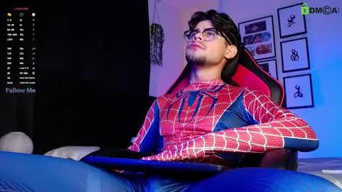 Snapshot of isaac_saenz chatting on December 14, 2025, 10:03 pm Isaac Saenz. online show from December 14, 2025, 10:03 pm