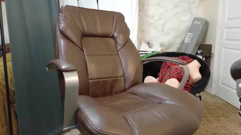 isaac online show from October 20, 2025, 2:12 am