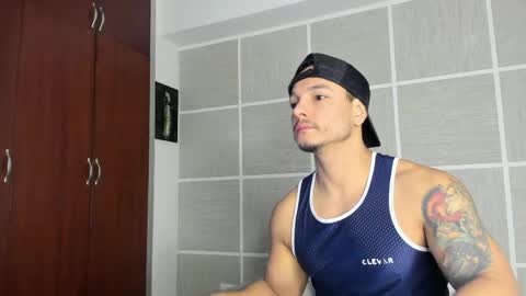 Snapshot of isaacsuarez chatting on May 7, 2026, 12:54 pm Isaac Surez online show from May 7, 2026, 12:54 pm