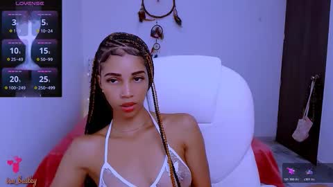 Snapshot of isabel_bailey chatting on December 16, 2025, 9:09 pm isabel online show from December 16, 2025, 9:09 pm