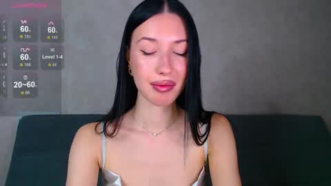 Snapshot of isabel_fontana chatting on September 11, 2025, 8:25 am Bella online show from September 11, 2025, 8:25 am