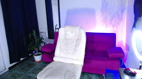 Snapshot of isabel_lopez_ chatting on February 24, 2026, 2:09 am isabel online show from February 24, 2026, 2:09 am