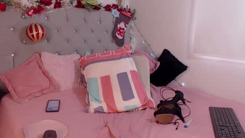 Snapshot of isabela_rossse1 chatting on December 19, 2024, 2:57 pm isabela online show from December 19, 2024, 2:57 pm