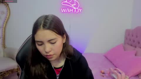 ISABELA  online show from May 30, 2026, 11:40 am