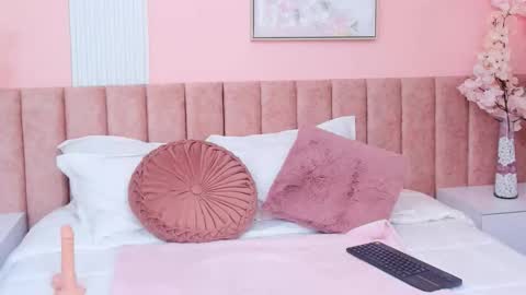 Snapshot of isabelaclark_ chatting on December 2, 2025, 5:19 pm Isabela online show from December 2, 2025, 5:19 pm