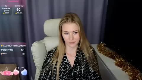 isabelallen online show from December 20, 2024, 1:22 pm