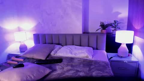 isabelastefano online show from September 11, 2025, 3:28 am