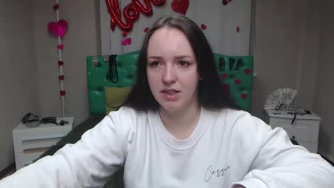 IsabelBlackberry online show from October 15, 2025, 5:29 am