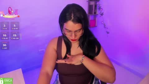 isabella_aristi03 online show from October 25, 2025, 4:53 am