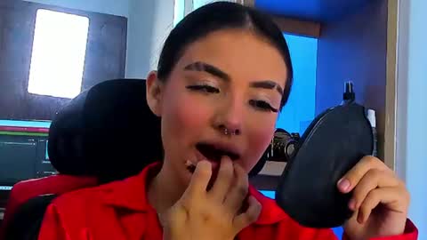 ISABELLA online show from June 18, 2026, 6:56 pm