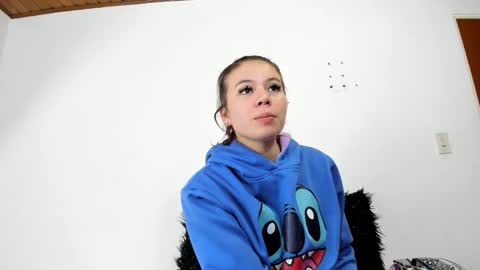 isabella_jaramillo online show from October 19, 2025, 12:17 pm