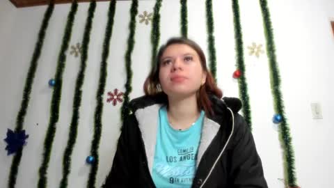 isabella_jaramillo online show from December 14, 2025, 12:43 pm