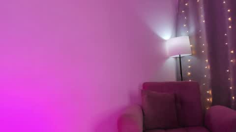 Snapshot of isabella_jones9 chatting on April 9, 2026, 1:27 am ISABELLA online show from April 9, 2026, 1:27 am