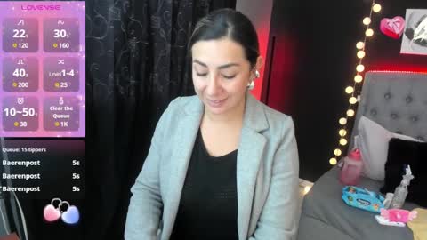 Snapshot of isabella_lt chatting on February 14, 2025, 8:48 pm online show from February 14, 2025, 8:48 pm