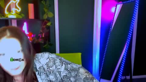 Snapshot of isabella_misis chatting on May 6, 2026, 11:04 am isabella misis online show from May 6, 2026, 11:04 am
