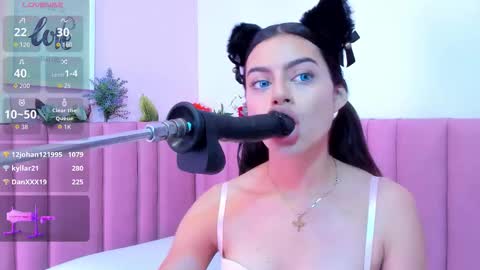 Isabella  online show from October 17, 2025, 4:26 am