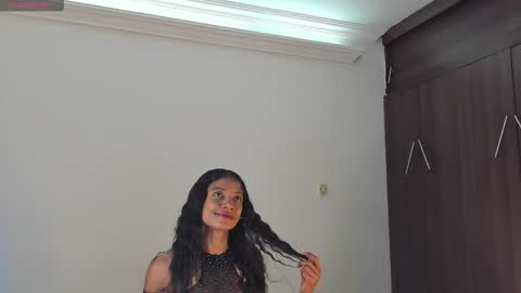 Snapshot of isabella_savina chatting on November 28, 2025, 10:45 pm Isabella online show from November 28, 2025, 10:45 pm