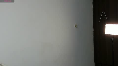 Isabella online show from June 11, 2026, 12:32 am