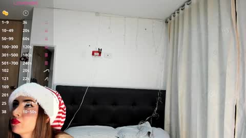 Snapshot of isabella_sea chatting on December 14, 2024, 1:17 am Isabella Sea online show from December 14, 2024, 1:17 am