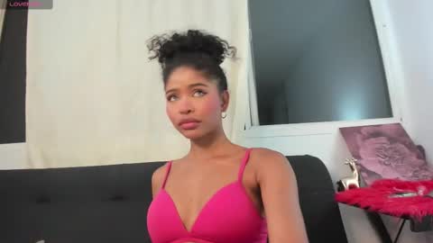 isabella online show from March 9, 2025, 8:21 pm