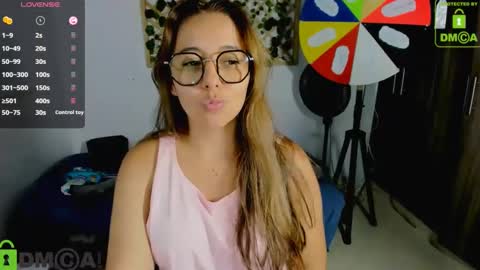 Snapshot of isabella_sweett_ chatting on October 3, 2025, 11:46 pm Isabella online show from October 3, 2025, 11:46 pm