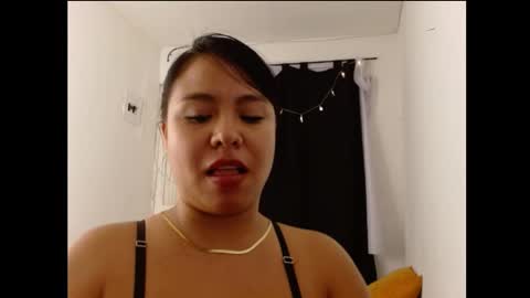 Isabella velvet online show from May 20, 2026, 1:01 am