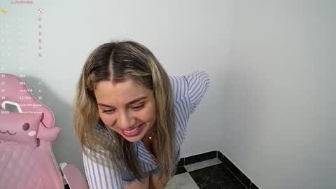 Snapshot of isabella_wish1 chatting on February 20, 2026, 6:26 am isabella_wish1 online show from February 20, 2026, 6:26 am