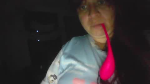isabellaa_hills_ online show from January 7, 2026, 1:08 am