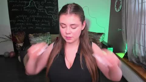 isabellabler online show from May 17, 2026, 11:39 am
