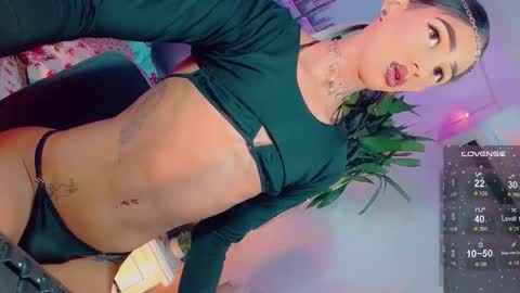 isabellagirs online show from March 29, 2026, 11:05 pm