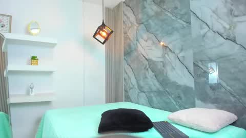 isabellamonet online show from May 8, 2026, 8:03 pm