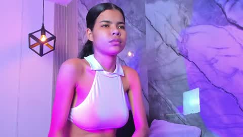 isabellamonet online show from July 30, 2026, 7:46 pm