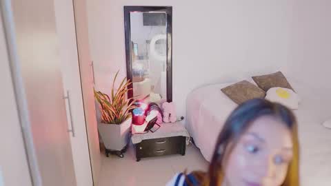 Snapshot of isabellamontier1 chatting on October 1, 2025, 4:51 am isabella online show from October 1, 2025, 4:51 am