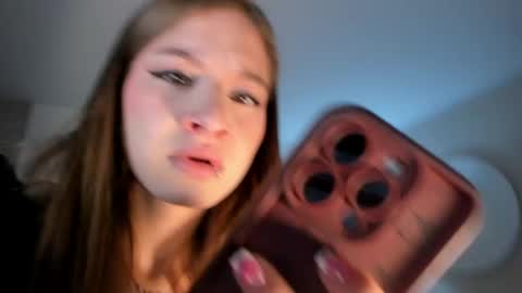 Snapshot of isabellamoretti1 chatting on April 23, 2026, 3:52 am Isabella Moretti online show from April 23, 2026, 3:52 am