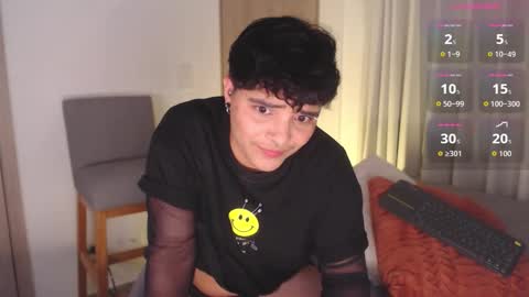 Isabella Mout  online show from March 17, 2026, 11:41 pm