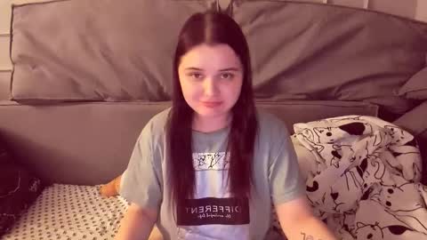 Snapshot of isabellaprincess21 chatting on September 29, 2025, 4:01 pm Isabella online show from September 29, 2025, 4:01 pm