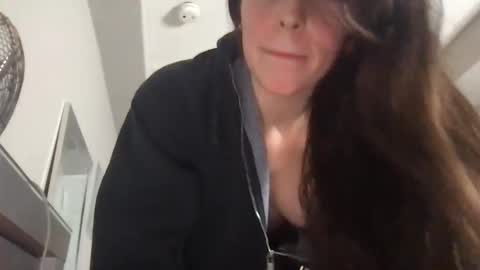 Snapshot of isabellaroseee chatting on December 16, 2025, 8:41 am isabellaroseee online show from December 16, 2025, 8:41 am