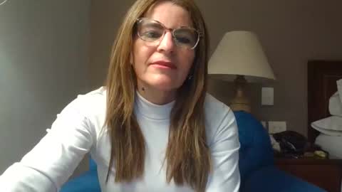 Snapshot of isabellawouti chatting on April 4, 2026, 3:27 am isabella online show from April 4, 2026, 3:27 am