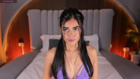 Snapshot of isabellax21 chatting on July 8, 2026, 4:17 am Isa online show from July 8, 2026, 4:17 am
