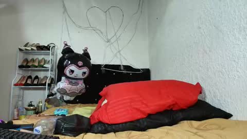 isabelle_sara online show from March 19, 2026, 9:35 am
