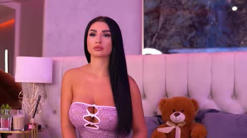 Snapshot of isabellehunt chatting on September 17, 2025, 4:47 am IsabelleHunt online show from September 17, 2025, 4:47 am