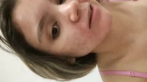 isabelly08ty online show from September 14, 2025, 5:50 am