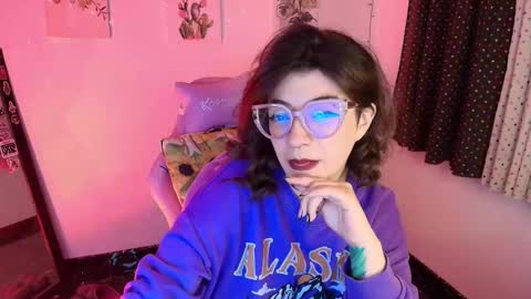 Isabella Ferrer online show from November 8, 2025, 5:29 am